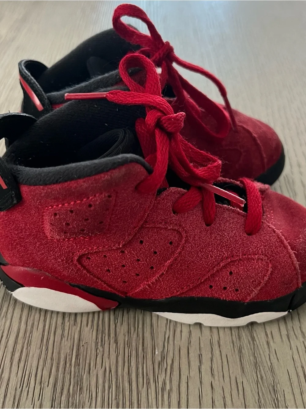Air Jordan 6 retro toro bravo boys Red Suede Lace-Up Shoes
